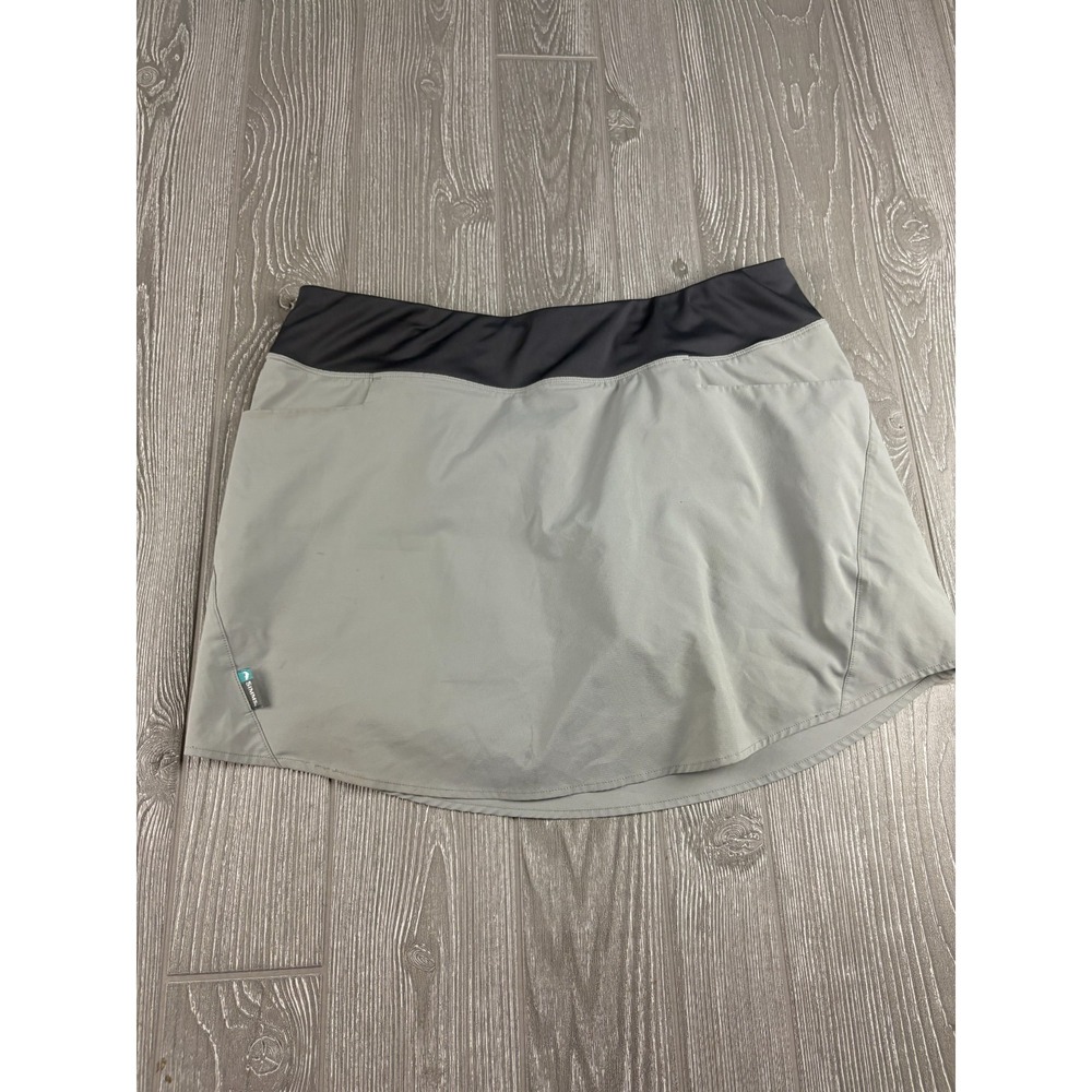 Simms Womens Skort Tan Gray Size Large Stretch Athletic Fishing Skirt